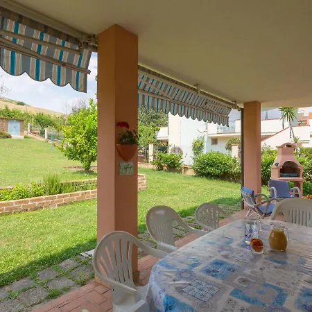 Holiday Dei Poeti By Interhome