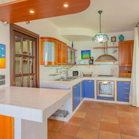 Holiday Dei Poeti By Interhome